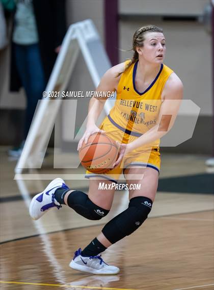 Thumbnail 2 in Bellevue West @ Pius X photogallery.