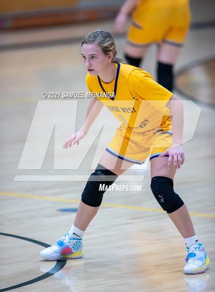 Thumbnail 1 in Bellevue West @ Pius X photogallery.