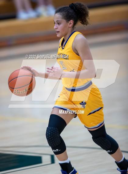 Thumbnail 1 in Bellevue West @ Pius X photogallery.