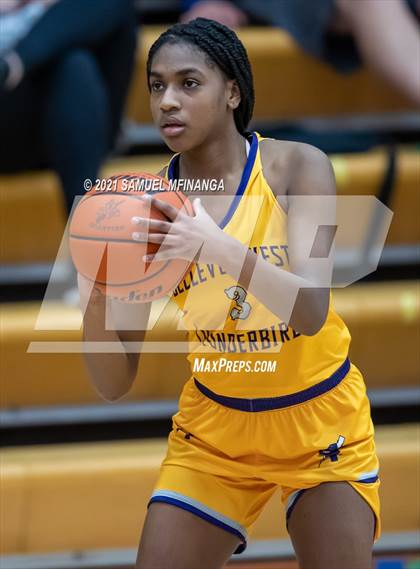 Thumbnail 3 in Bellevue West @ Pius X photogallery.