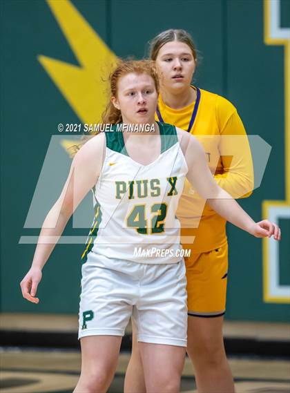 Thumbnail 1 in Bellevue West @ Pius X photogallery.
