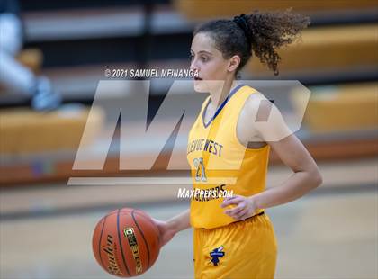 Thumbnail 2 in Bellevue West @ Pius X photogallery.