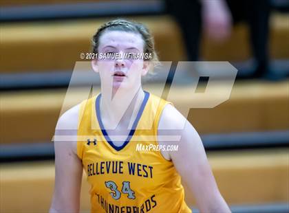 Thumbnail 1 in Bellevue West @ Pius X photogallery.