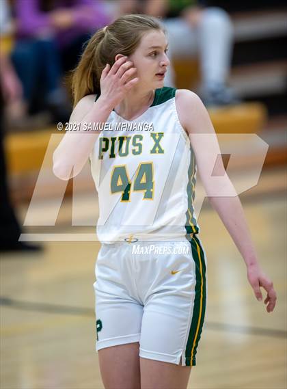 Thumbnail 1 in Bellevue West @ Pius X photogallery.