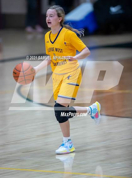 Thumbnail 3 in Bellevue West @ Pius X photogallery.