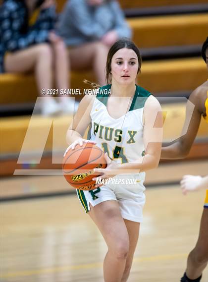 Thumbnail 1 in Bellevue West @ Pius X photogallery.