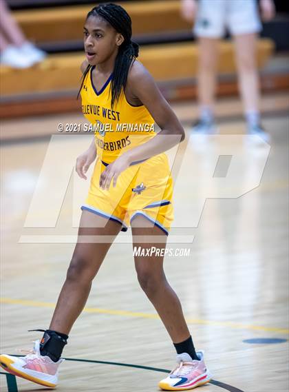 Thumbnail 3 in Bellevue West @ Pius X photogallery.