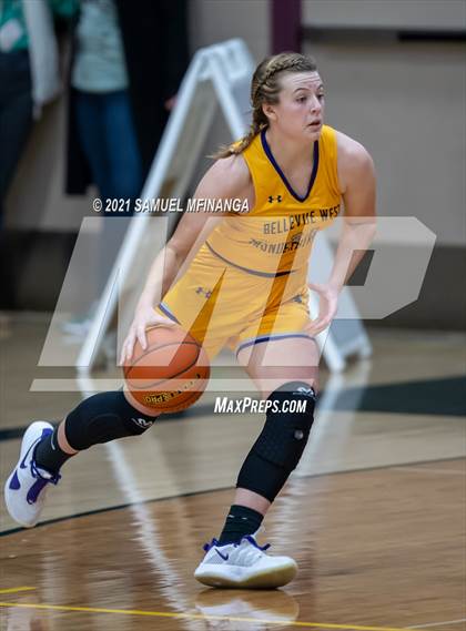 Thumbnail 1 in Bellevue West @ Pius X photogallery.