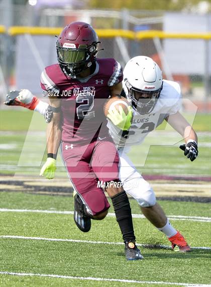 Thumbnail 1 in Varsity Opponent @ St. Joseph's Collegiate Institute photogallery.