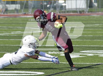 Thumbnail 3 in Varsity Opponent @ St. Joseph's Collegiate Institute photogallery.