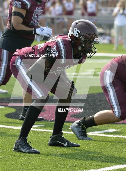 Thumbnail 1 in Varsity Opponent @ St. Joseph's Collegiate Institute photogallery.