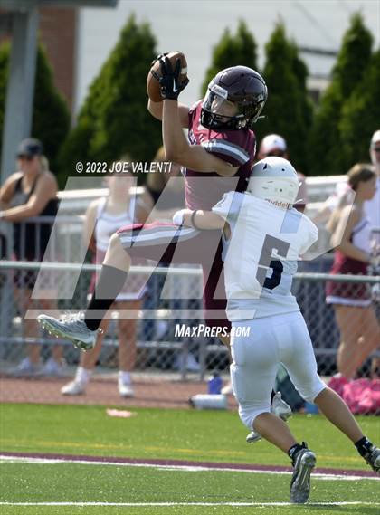 Thumbnail 2 in Varsity Opponent @ St. Joseph's Collegiate Institute photogallery.