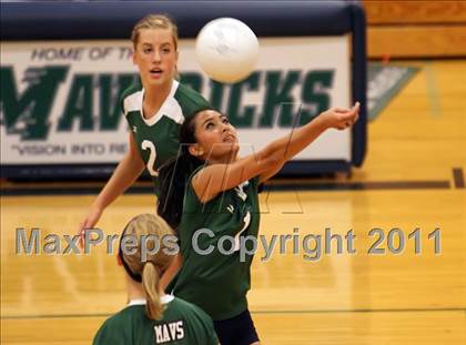Thumbnail 1 in Elgin vs. McNeil photogallery.