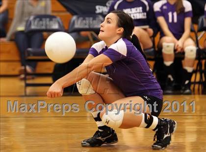 Thumbnail 1 in Elgin vs. McNeil photogallery.