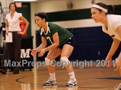 Thumbnail 2 in Elgin vs. McNeil photogallery.