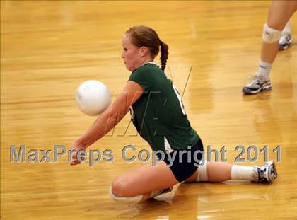 Thumbnail 2 in Elgin vs. McNeil photogallery.