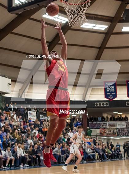 Thumbnail 2 in Bergen Catholic vs Ranney (HoopGroup Boardwalk Showcase) photogallery.