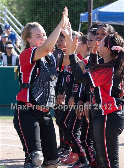 Thumbnail 3 in Logan vs. Amador Valley (CIF NCS D1 Final) photogallery.