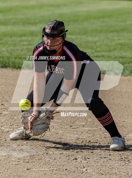 Thumbnail 3 in Calhoun @ Carrollton (IHSA 1A Sectional Championship) photogallery.