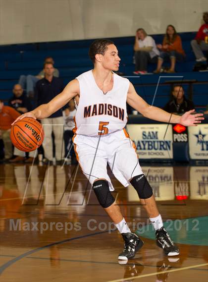 Thumbnail 3 in SA Madison @ Sam Rayburn (McDonald's Texas Invitational) photogallery.