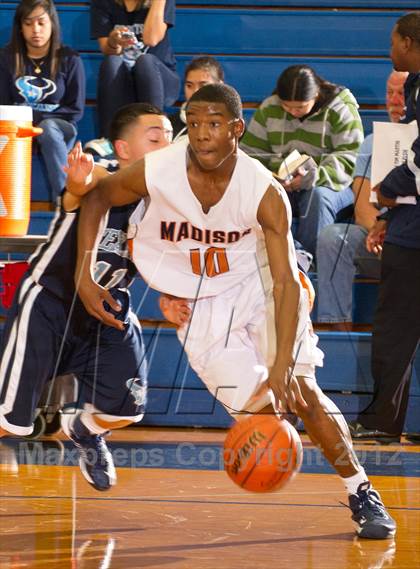 Thumbnail 3 in SA Madison @ Sam Rayburn (McDonald's Texas Invitational) photogallery.