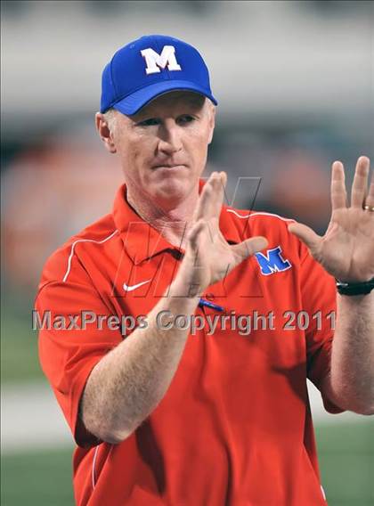 Thumbnail 3 in Burleson vs. Midway (4A Division 1 Region 1 Bi-District) photogallery.