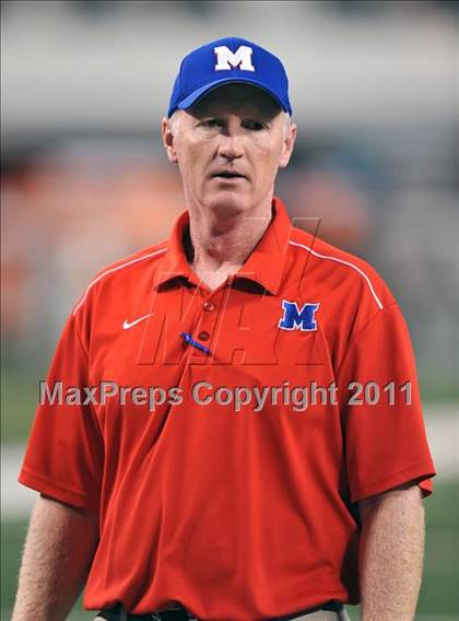 Thumbnail 2 in Burleson vs. Midway (4A Division 1 Region 1 Bi-District) photogallery.