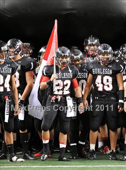 Thumbnail 3 in Burleson vs. Midway (4A Division 1 Region 1 Bi-District) photogallery.
