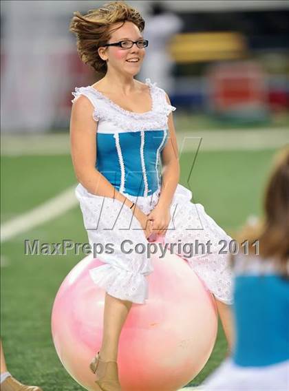 Thumbnail 2 in Burleson vs. Midway (4A Division 1 Region 1 Bi-District) photogallery.
