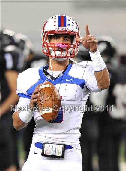 Thumbnail 3 in Burleson vs. Midway (4A Division 1 Region 1 Bi-District) photogallery.
