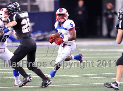 Thumbnail 2 in Burleson vs. Midway (4A Division 1 Region 1 Bi-District) photogallery.