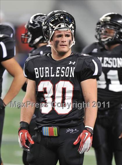 Thumbnail 2 in Burleson vs. Midway (4A Division 1 Region 1 Bi-District) photogallery.