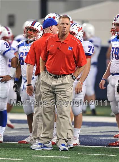 Thumbnail 3 in Burleson vs. Midway (4A Division 1 Region 1 Bi-District) photogallery.
