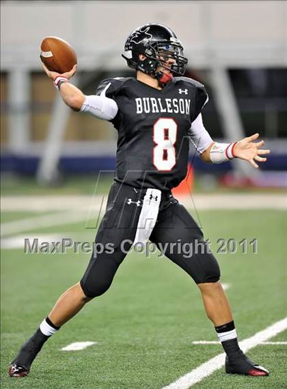 Thumbnail 3 in Burleson vs. Midway (4A Division 1 Region 1 Bi-District) photogallery.