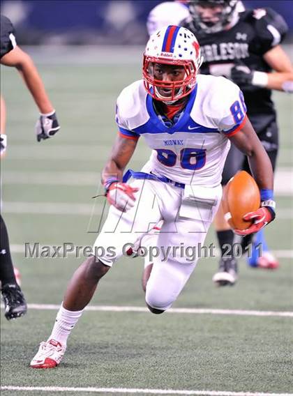 Thumbnail 2 in Burleson vs. Midway (4A Division 1 Region 1 Bi-District) photogallery.
