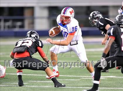Thumbnail 2 in Burleson vs. Midway (4A Division 1 Region 1 Bi-District) photogallery.