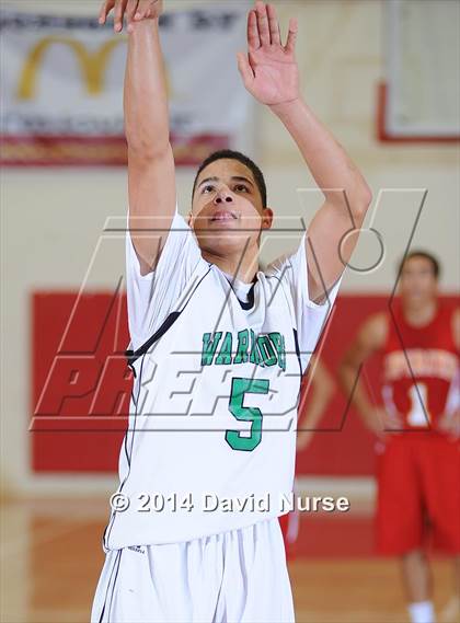 Thumbnail 3 in Paraclete vs. Tehachapi photogallery.