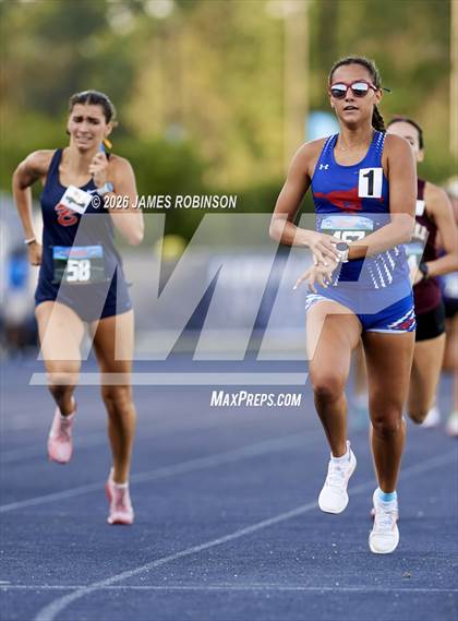 Thumbnail 2 in FHSAA Class 1A Final (800m) photogallery.