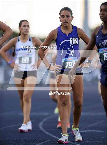 Thumbnail 1 in FHSAA Class 1A Final (800m) photogallery.
