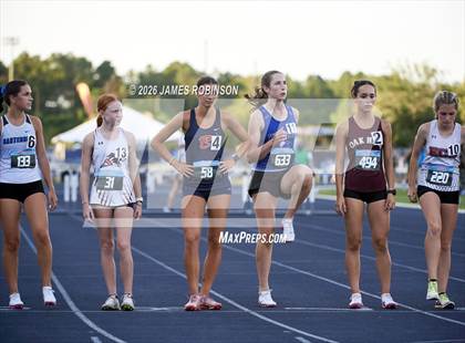 Thumbnail 2 in FHSAA Class 1A Final (800m) photogallery.