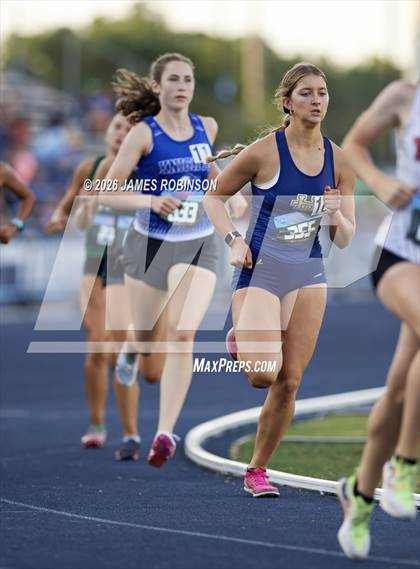 Thumbnail 3 in FHSAA Class 1A Final (800m) photogallery.