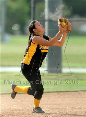Thumbnail 3 in Capistrano Valley Christian @ Whitney photogallery.