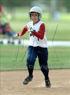 Thumbnail 2 in Capistrano Valley Christian @ Whitney photogallery.