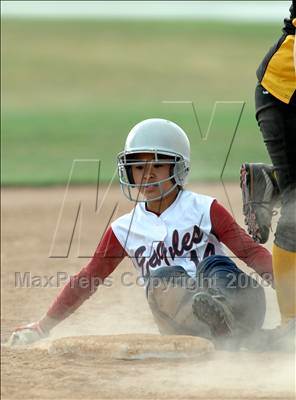 Thumbnail 3 in Capistrano Valley Christian @ Whitney photogallery.
