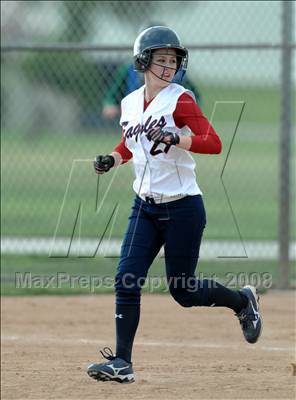 Thumbnail 3 in Capistrano Valley Christian @ Whitney photogallery.