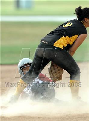 Thumbnail 1 in Capistrano Valley Christian @ Whitney photogallery.