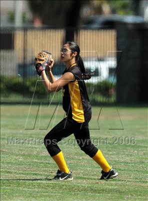 Thumbnail 2 in Capistrano Valley Christian @ Whitney photogallery.