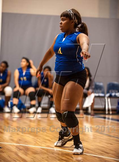 Thumbnail 2 in Berkner [L. V.] Vs. Conrad (Garland ISD Tournament) photogallery.