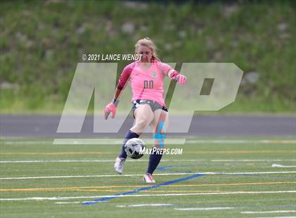 Thumbnail 2 in Steamboat Springs @ Evergreen (CHSAA 4A Quarterfinals) photogallery.