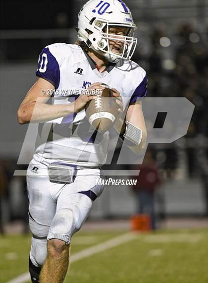 Thumbnail 2 in Atlanta vs. Mt. Vernon (UIL 3A Regional Playoff) photogallery.
